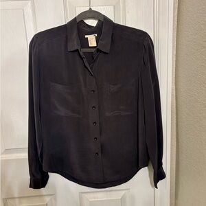 Levi’s 100% silk button down size XS — charcoal color